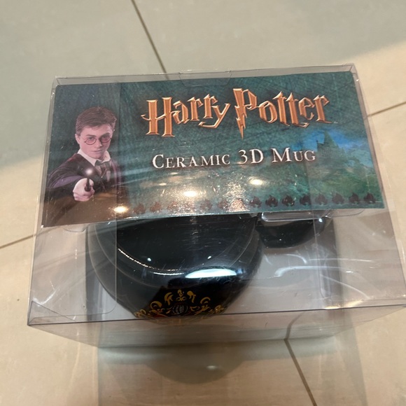 NWT Harry Potter cauldron mug - Picture 4 of 4